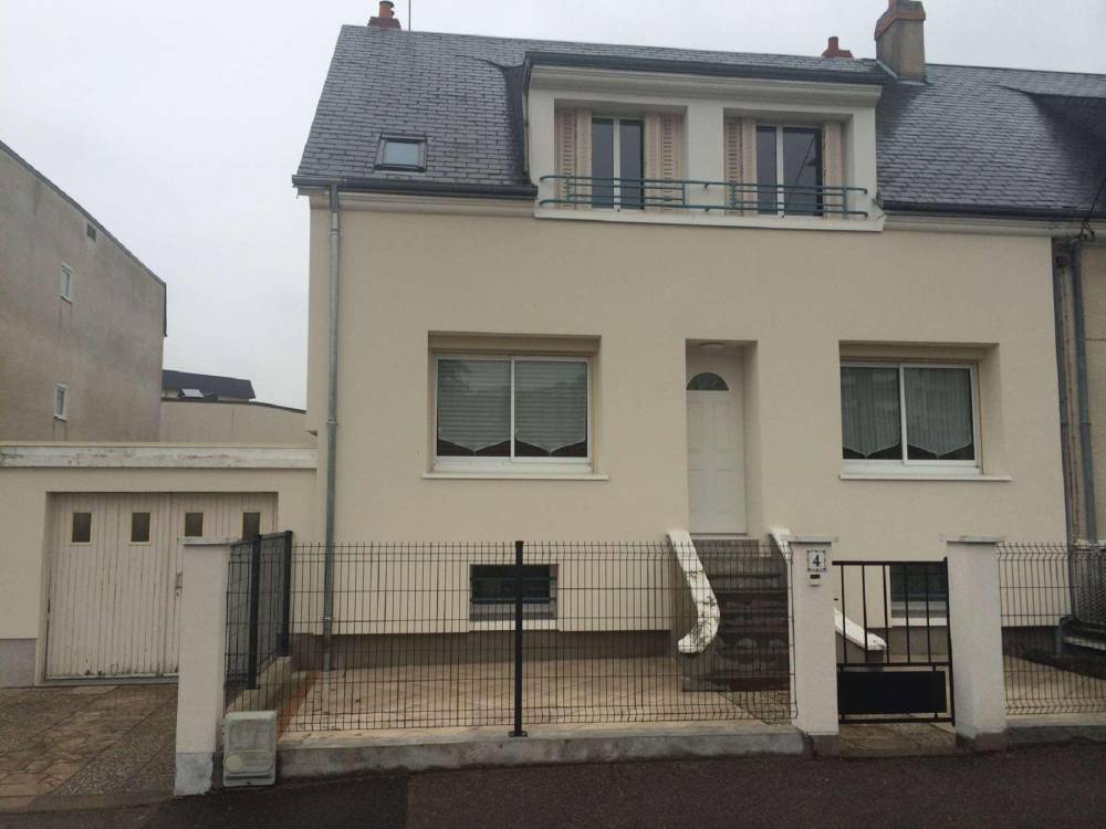maison beige
